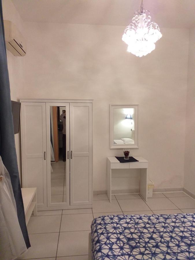 Beb Pantarei Bed & Breakfast Napoli Ngoại thất bức ảnh