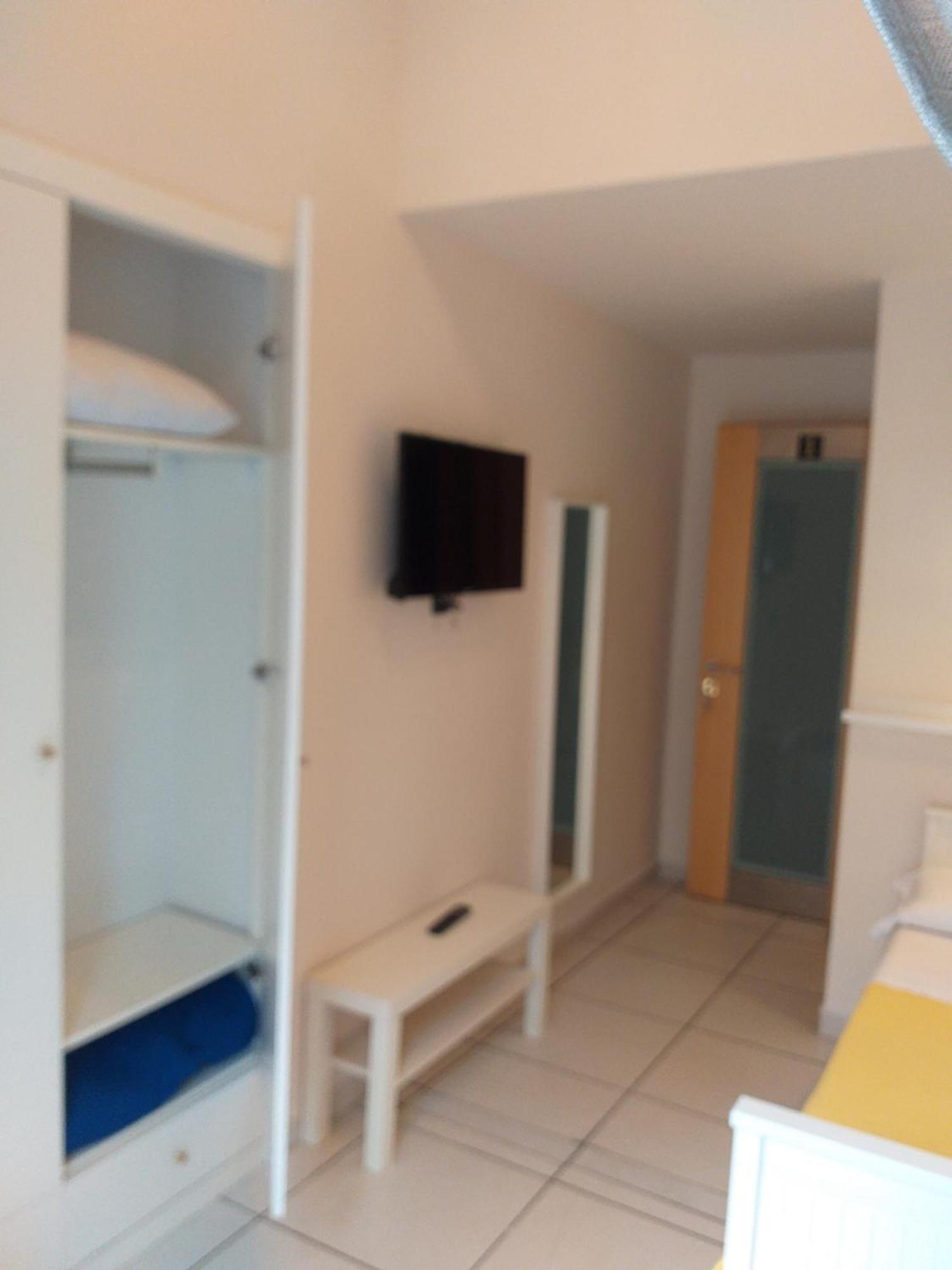 Beb Pantarei Bed & Breakfast Napoli Phòng bức ảnh