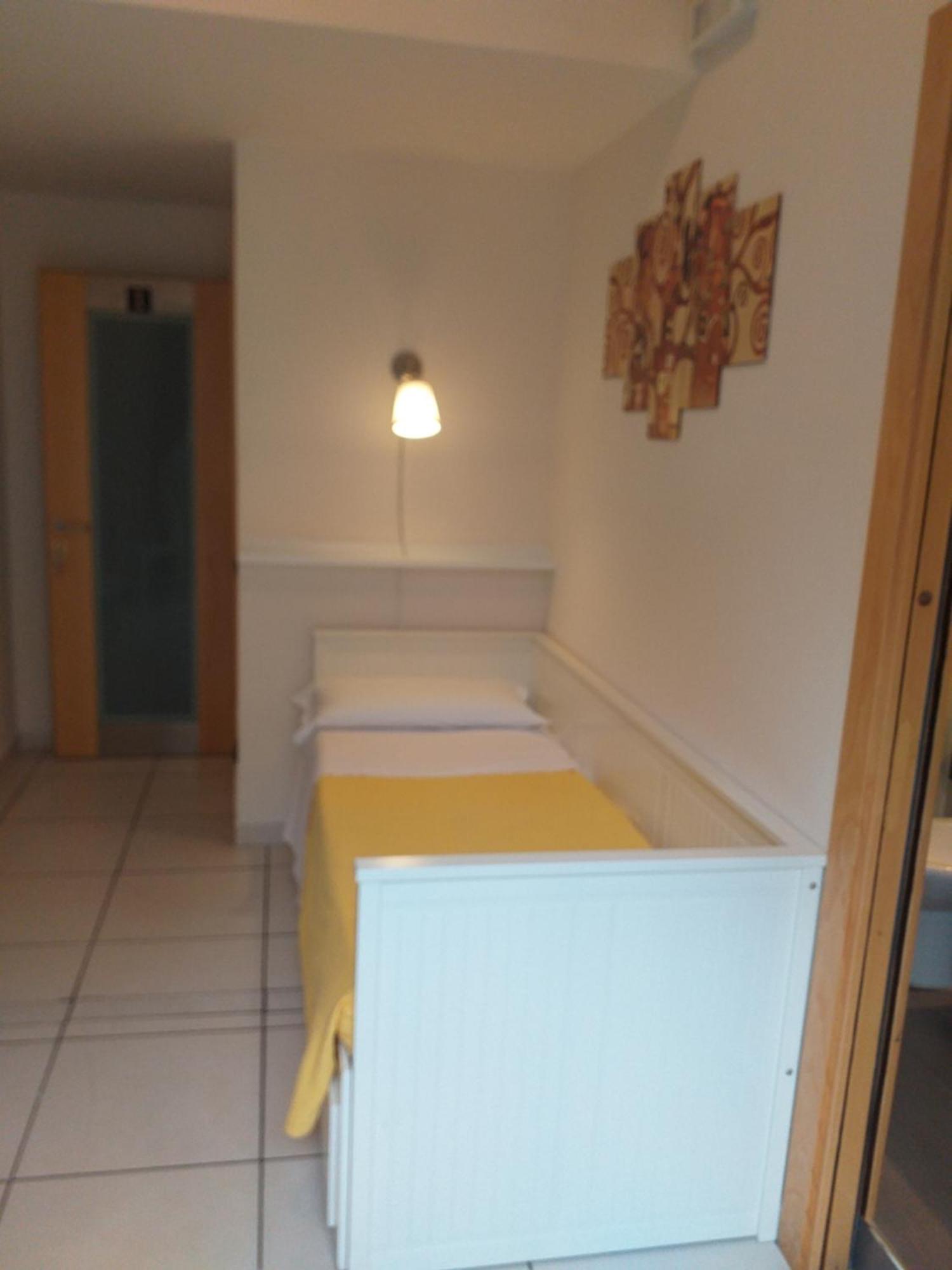 Beb Pantarei Bed & Breakfast Napoli Phòng bức ảnh