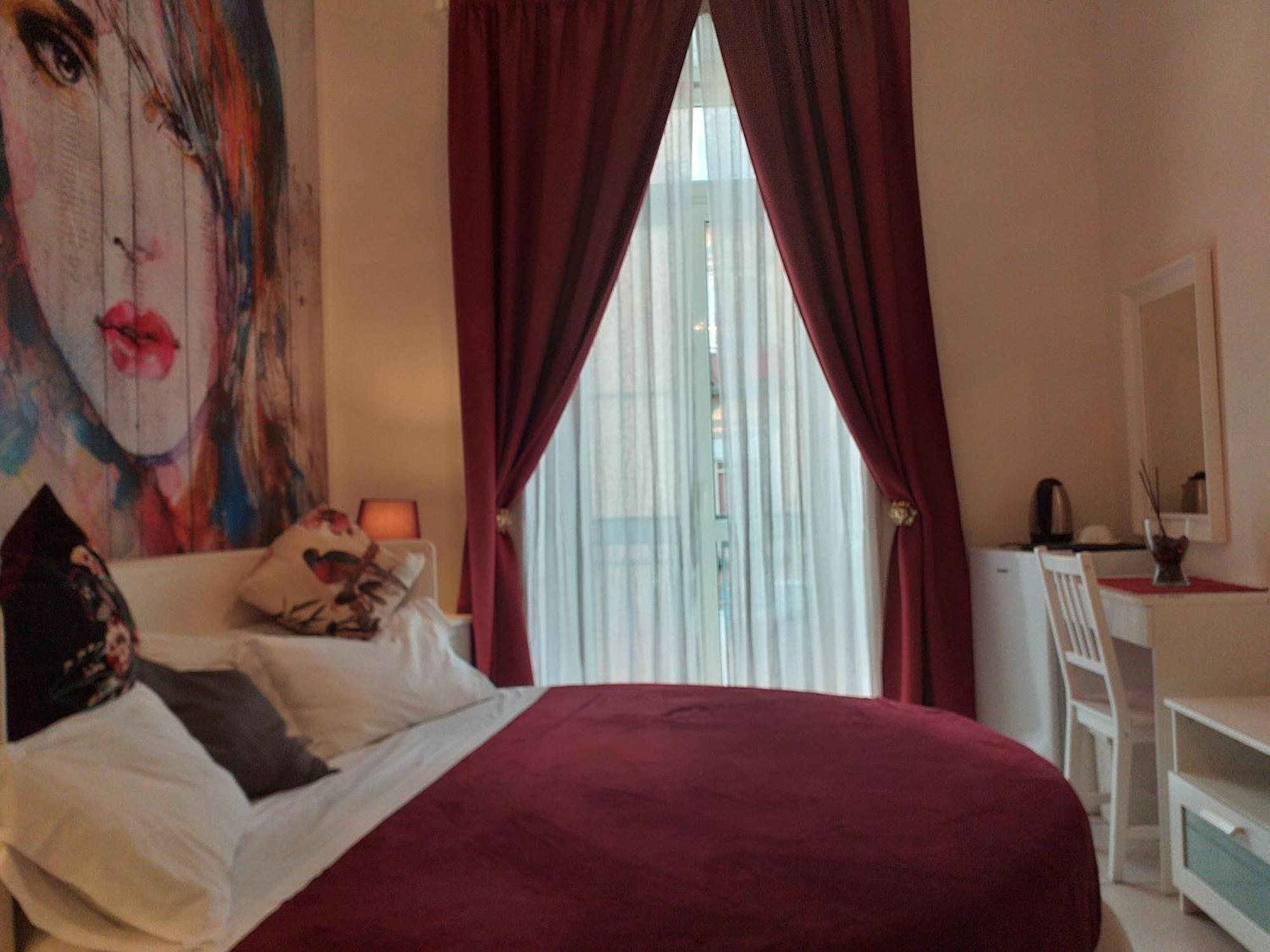 Beb Pantarei Bed & Breakfast Napoli Phòng bức ảnh